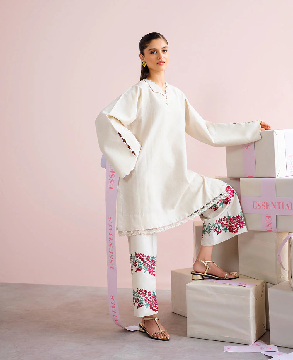 Republic Womenswear | Essentials 25 | ES-206
