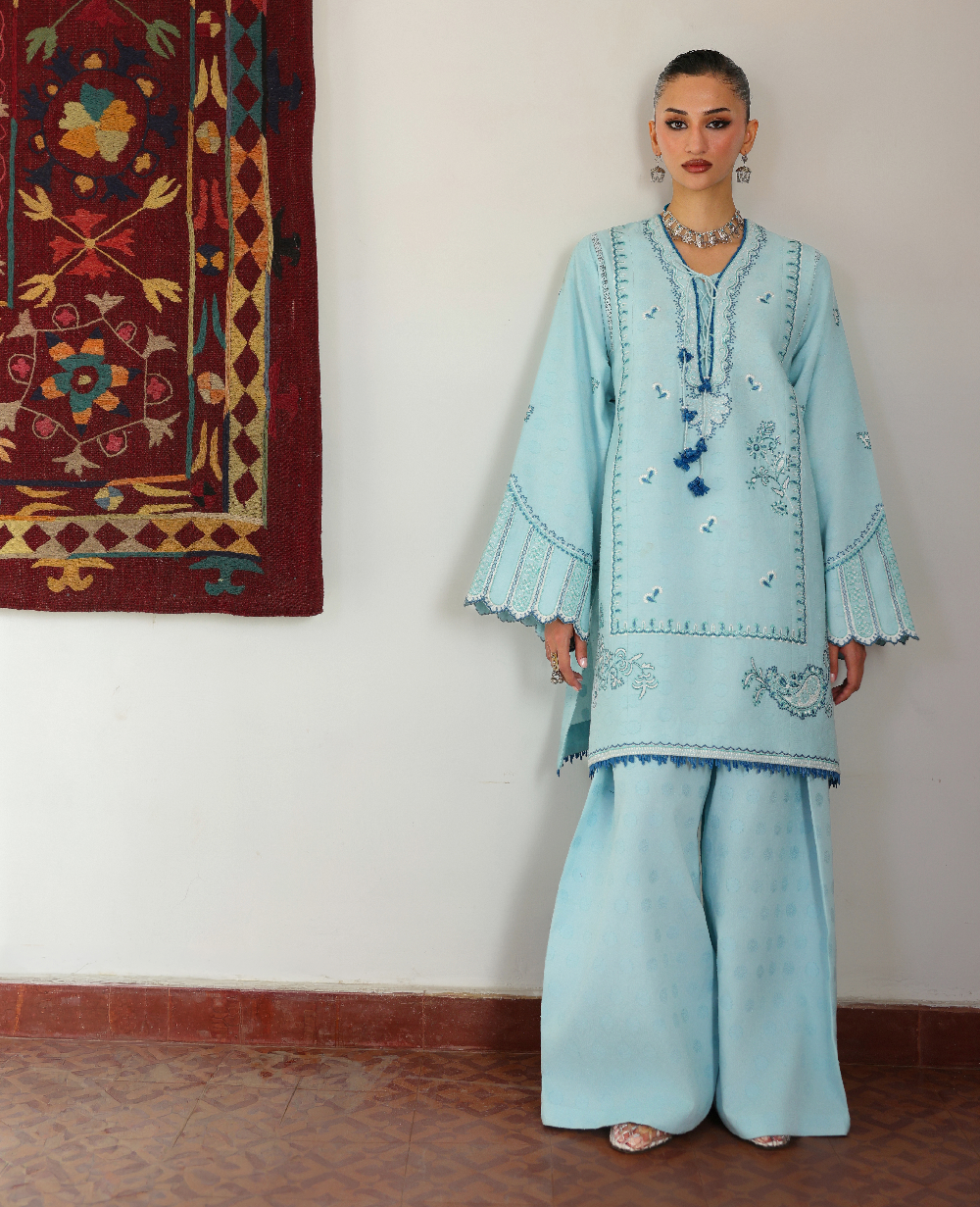 Republic Womenswear | Neonma Essential Pret 26 |Skyloom