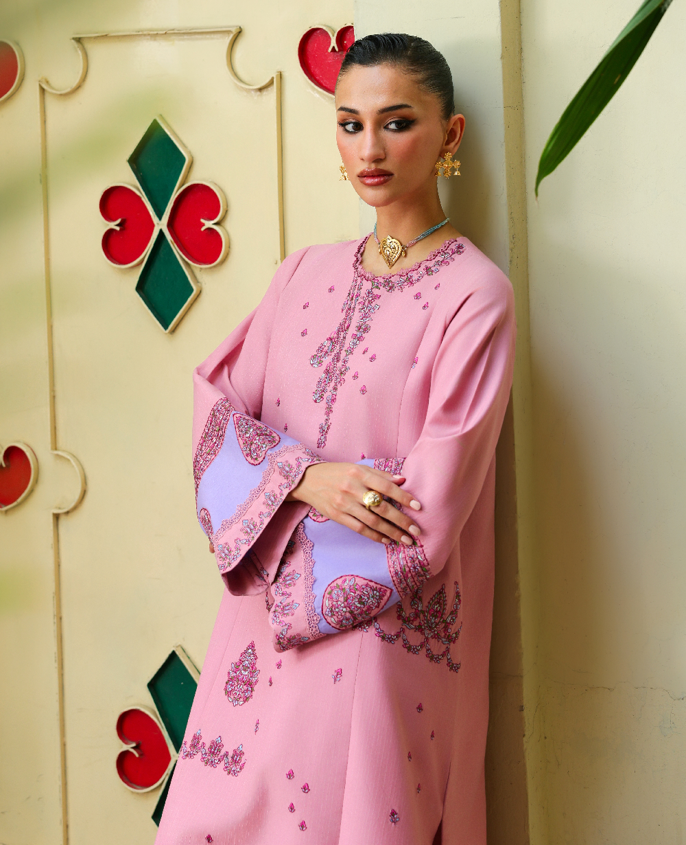 Republic Womenswear | Neonma Essential Pret 26 |Evara