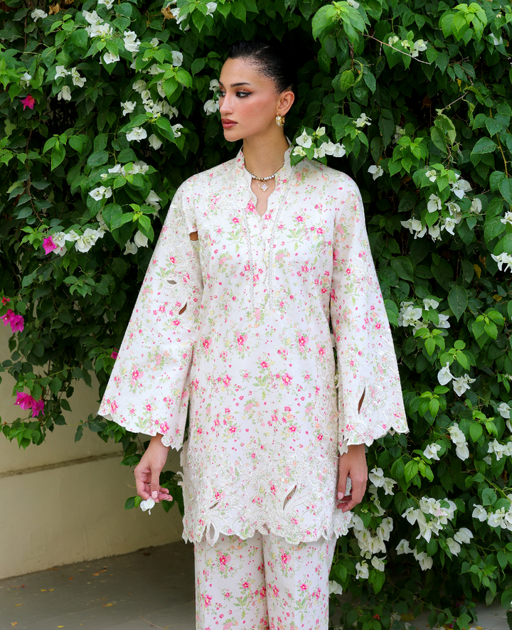 Republic Womenswear | Neonma Essential Pret 26 |Lumi