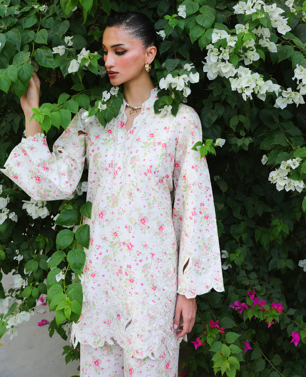 Republic Womenswear | Neonma Essential Pret 26 |Lumi