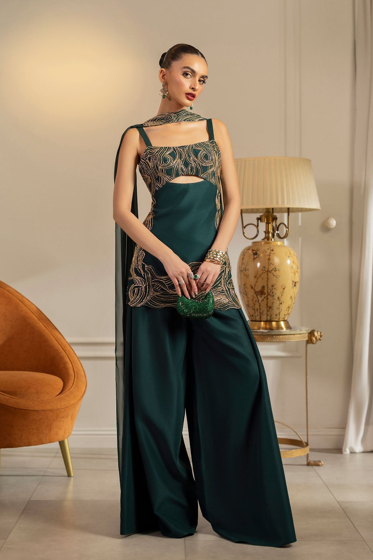 Erum Khan | Elan Formals | Emerald Noir