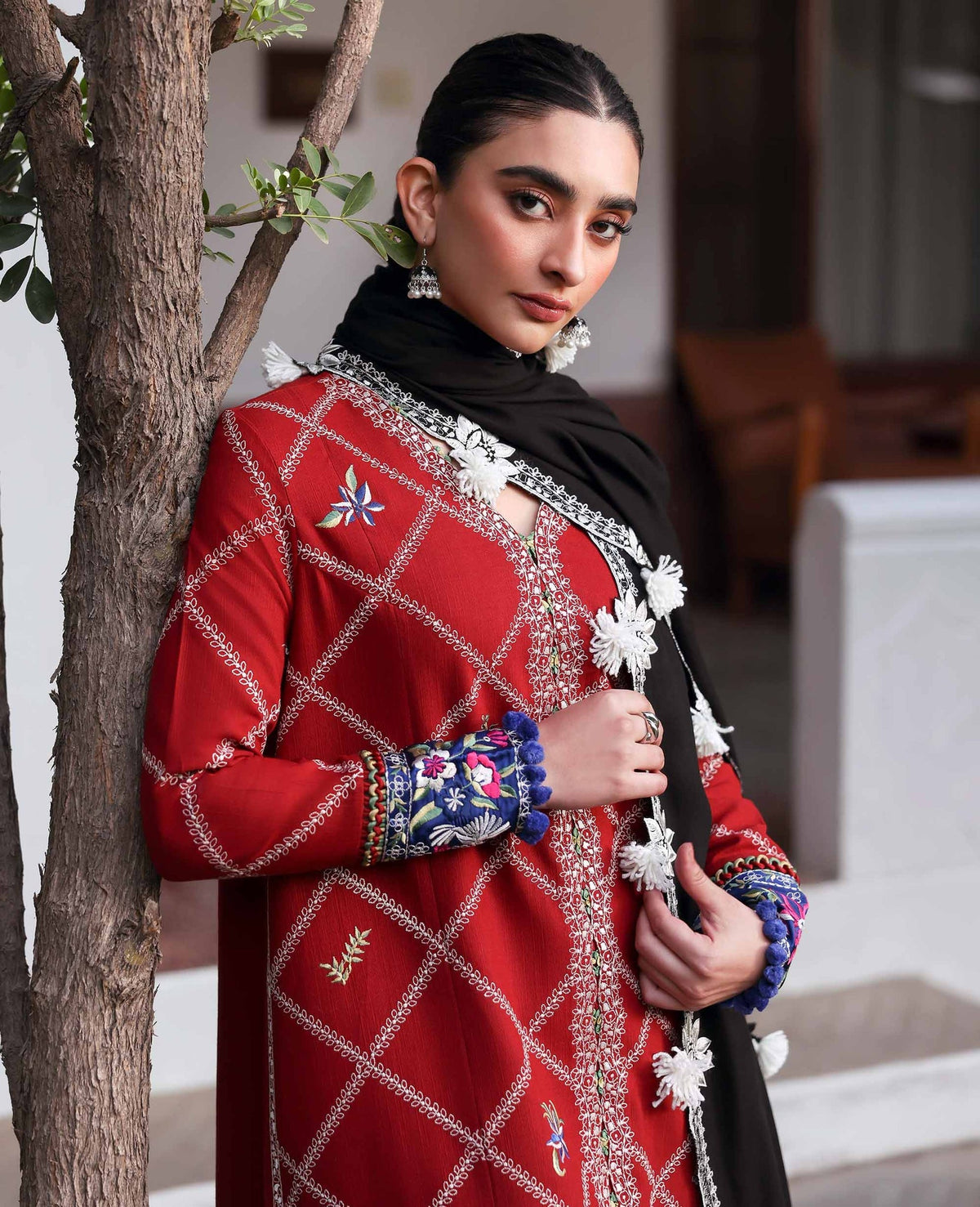 Republic Womenswear | Amaris Luxury Shawl 25 | Elara