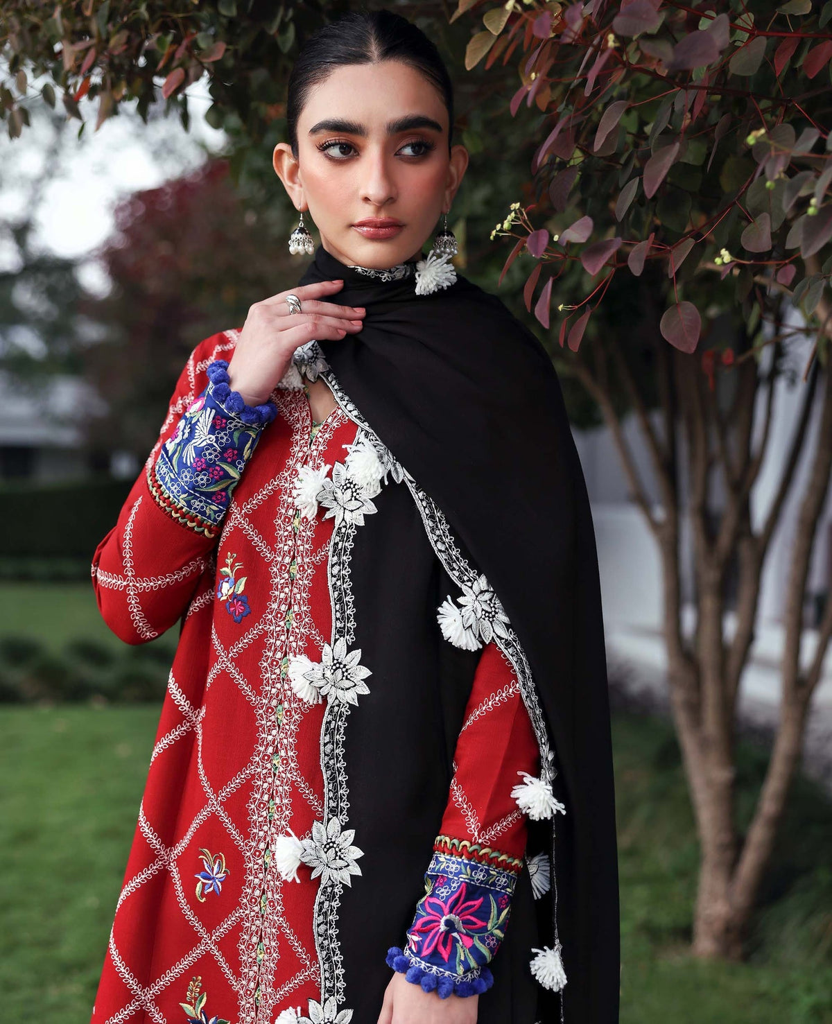 Republic Womenswear | Amaris Luxury Shawl 25 | Elara