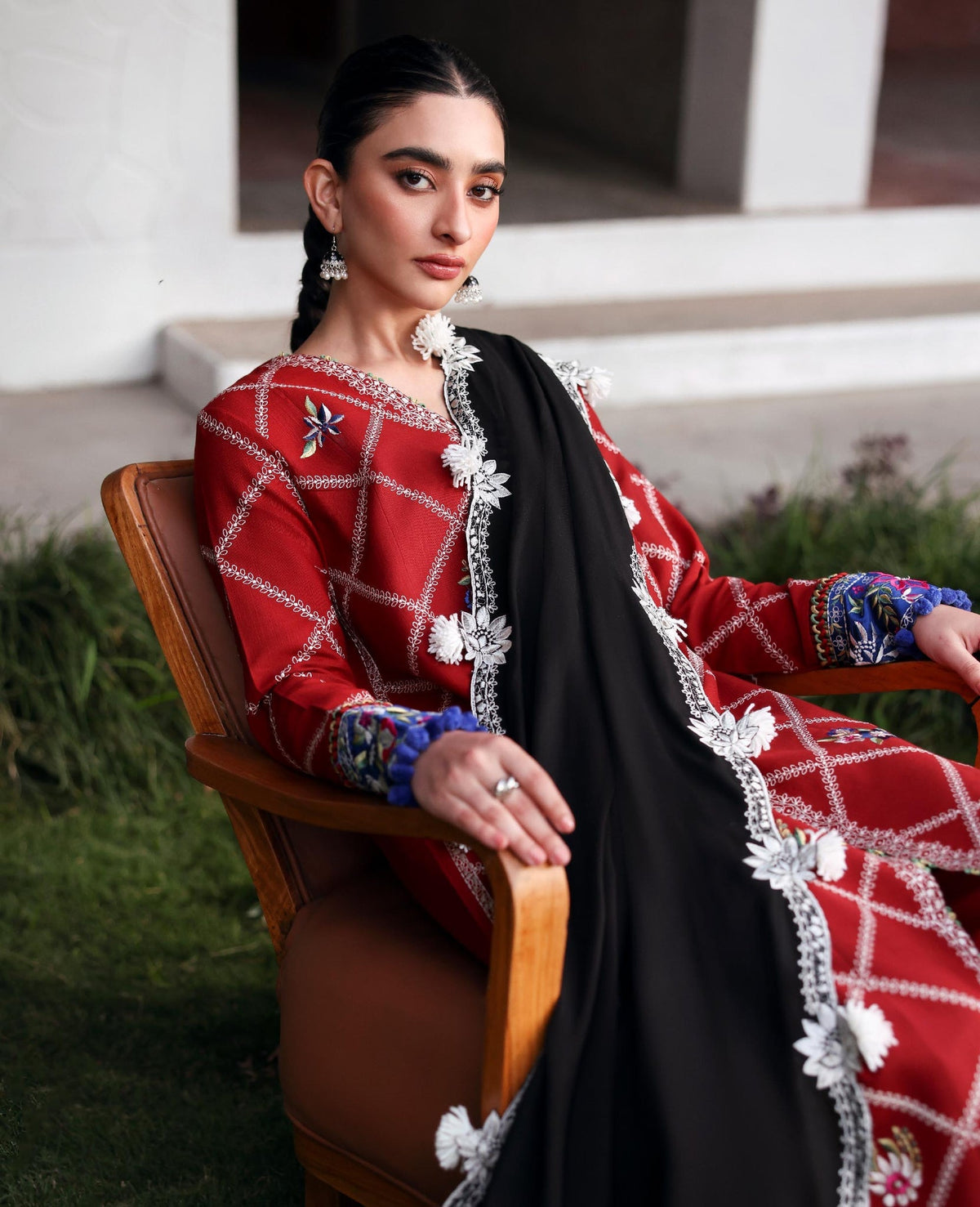 Republic Womenswear | Amaris Luxury Shawl 25 | Elara