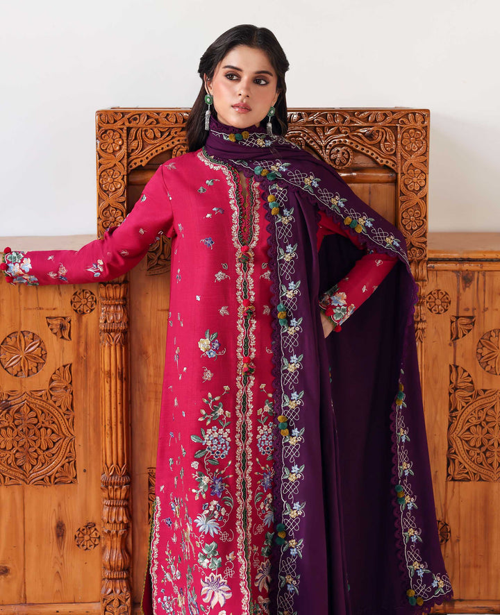 Republic Womenswear | Amaris Luxury Shawl 25 | Elaria