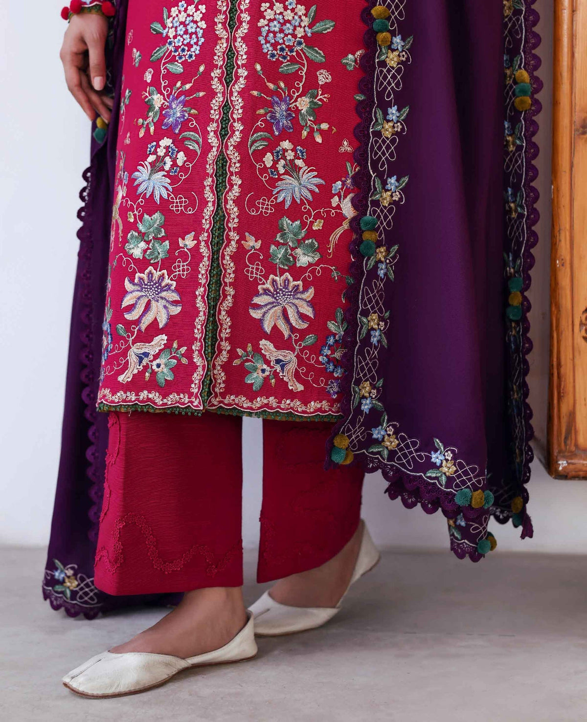Republic Womenswear | Amaris Luxury Shawl 25 | Elaria
