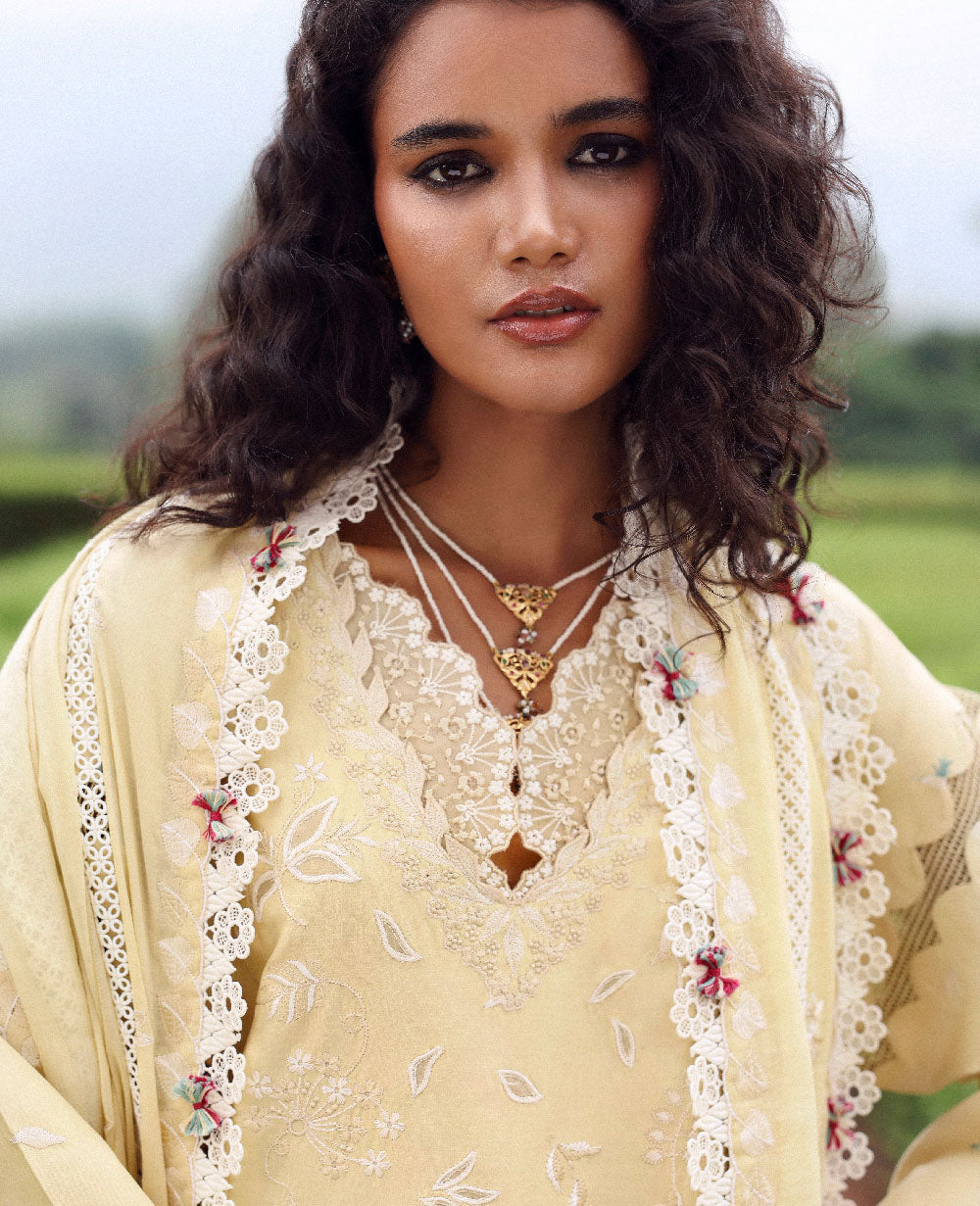 Republic Womenswear | Lilas Lawn 26 | Elaris