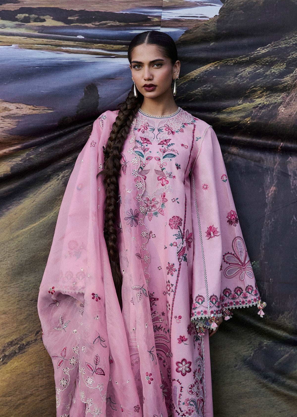 Hussain Rehar | Zan SS26 | Elfa