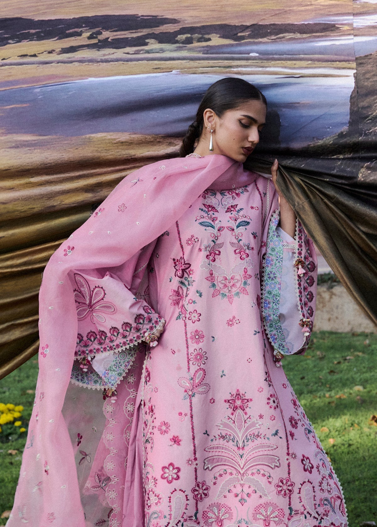 Hussain Rehar | Zan SS26 | Elfa