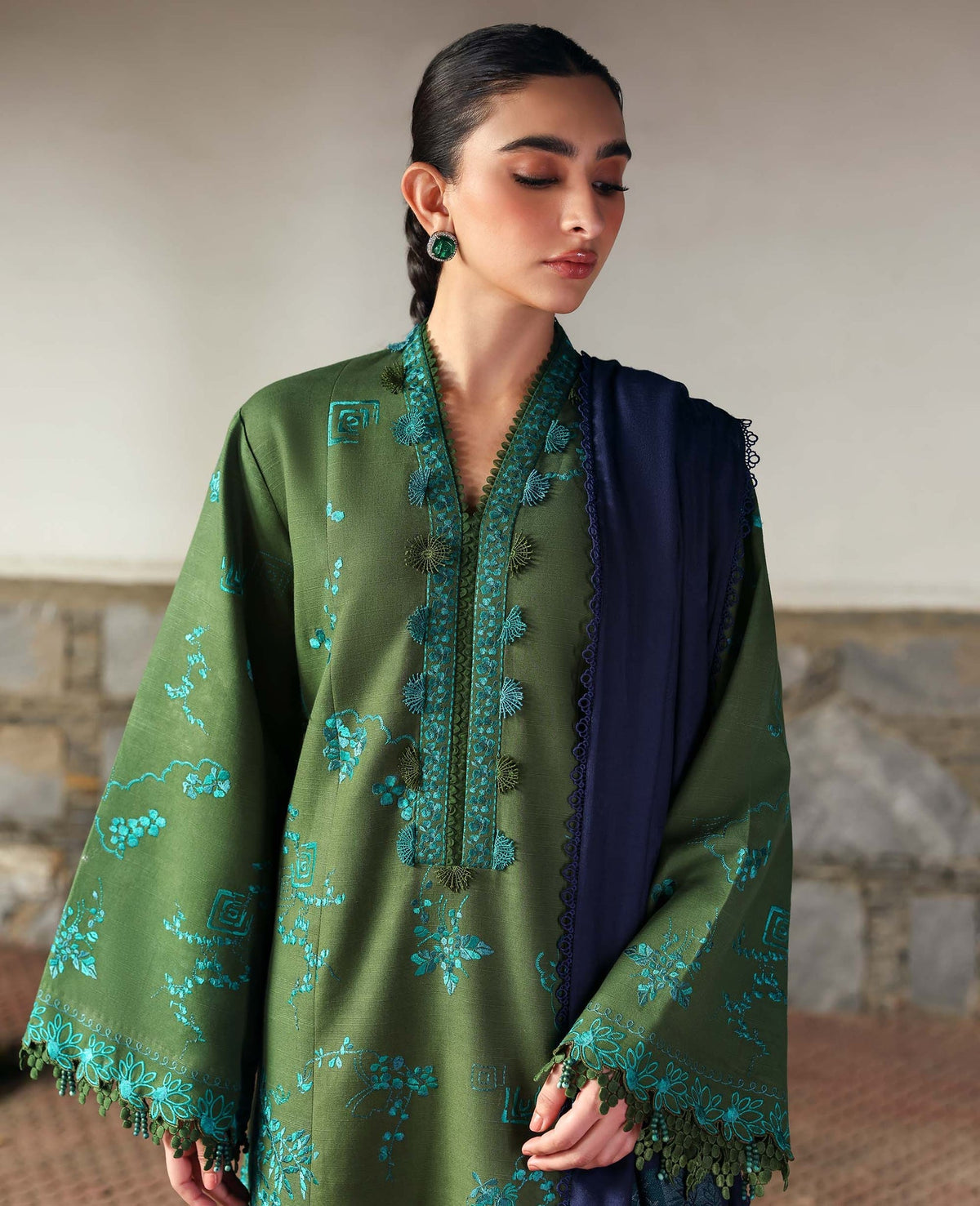 Republic Womenswear | Amaris Luxury Shawl 25 | Elysia