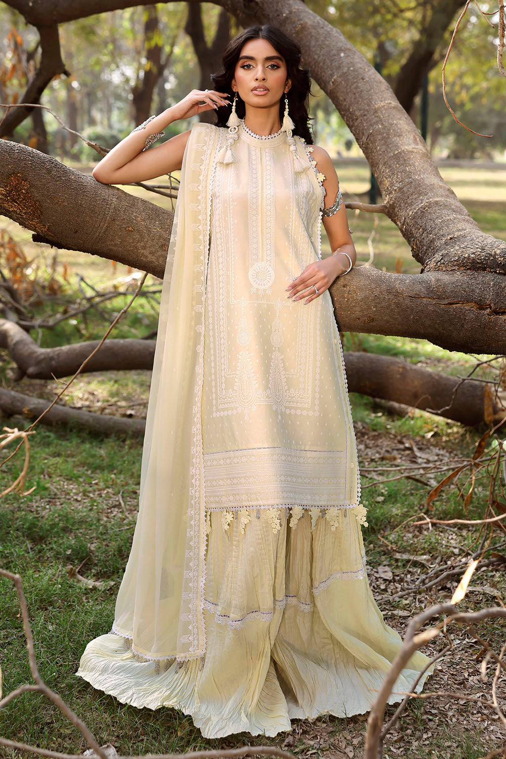 Gul Ahmed | Luxury Lawn 26 | KD-62005