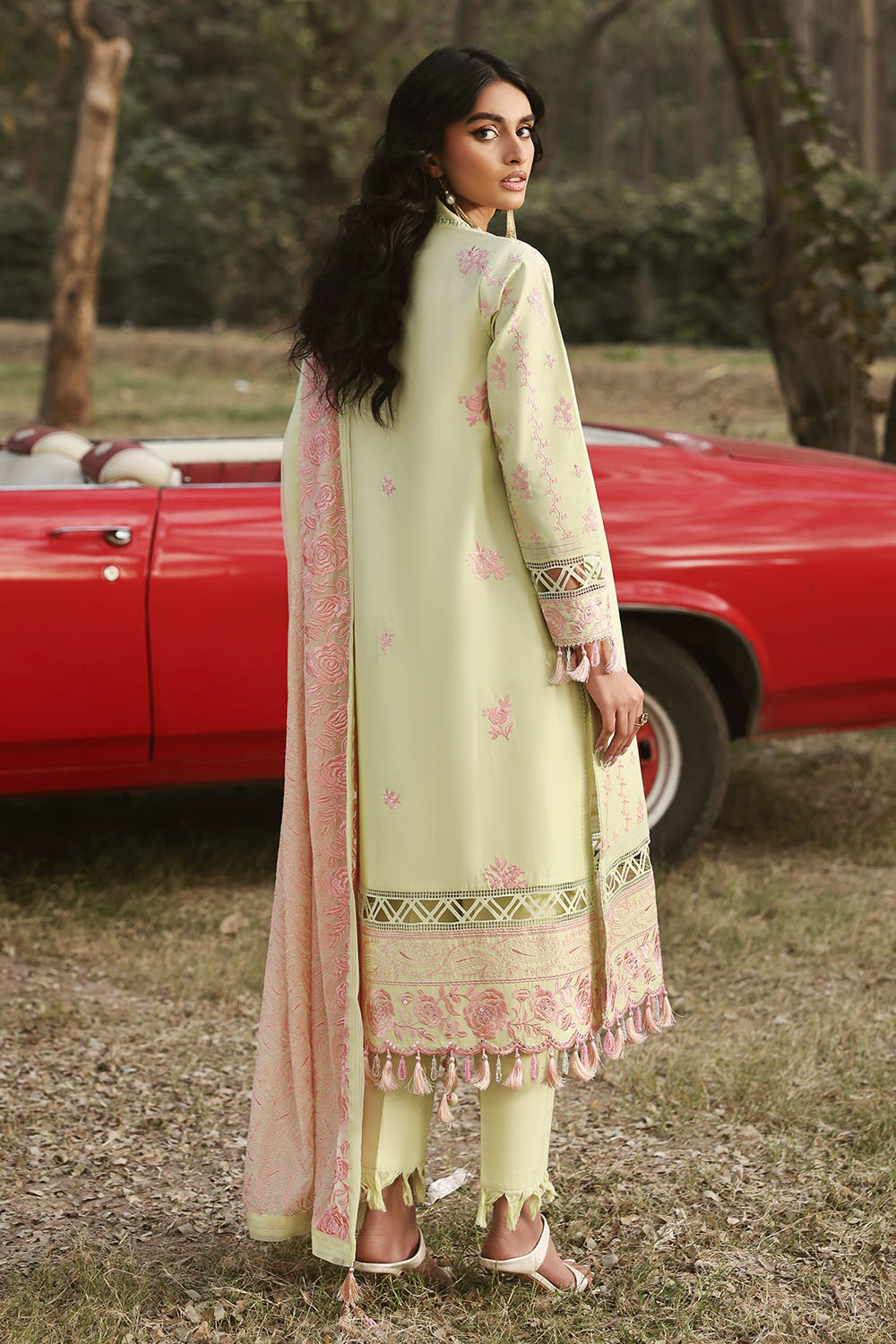 Gul Ahmed | Luxury Lawn 26 | PM-62016