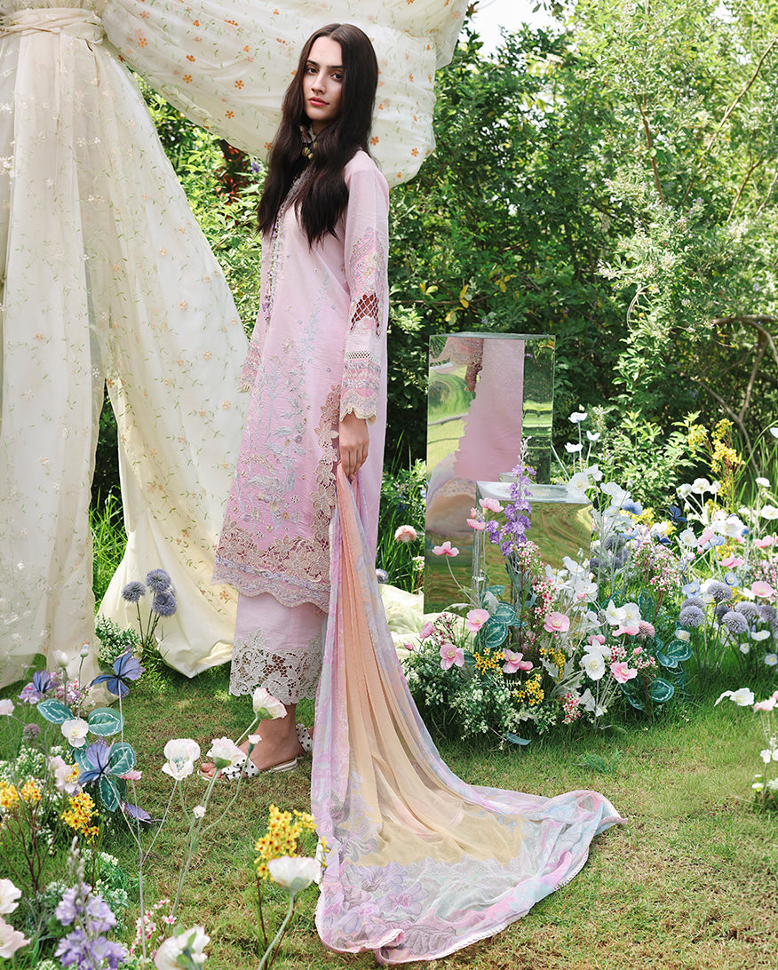 Mushq | The Secret Garden Lawn | Enchanted Vine