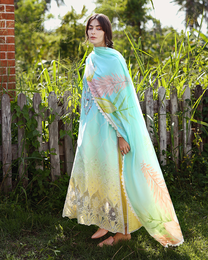 Mushq | Solace Ombre Chikankari | Ethereal Pause