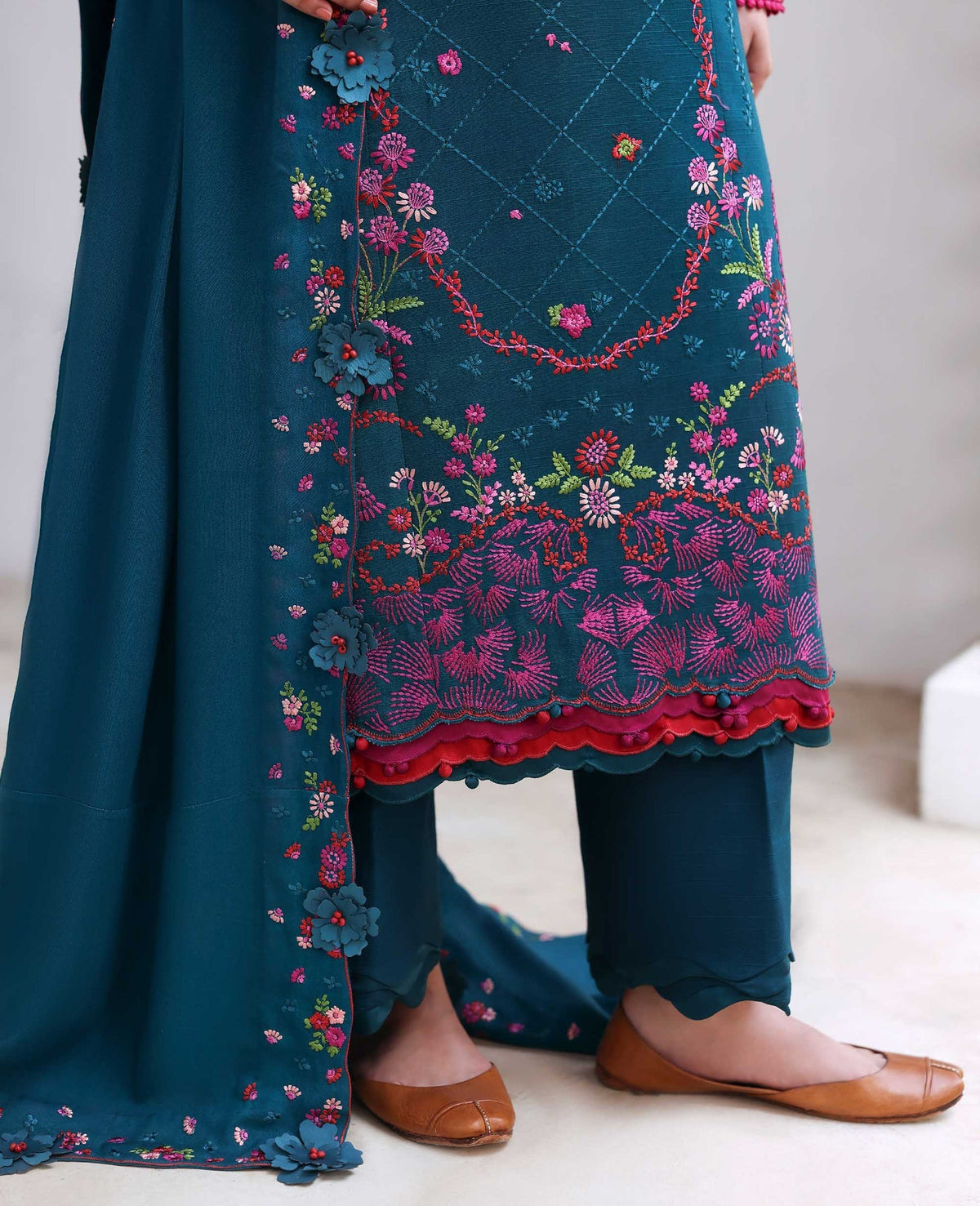 Republic Womenswear | Amaris Luxury Shawl 25 | Evania