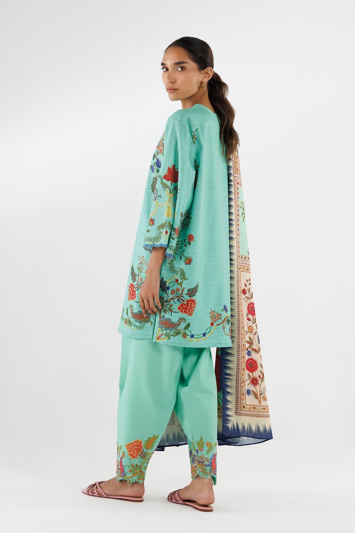 Sana Safinaz | Luxury Pret | Muzlin Khaddar Suit FW25MUZ004BP3