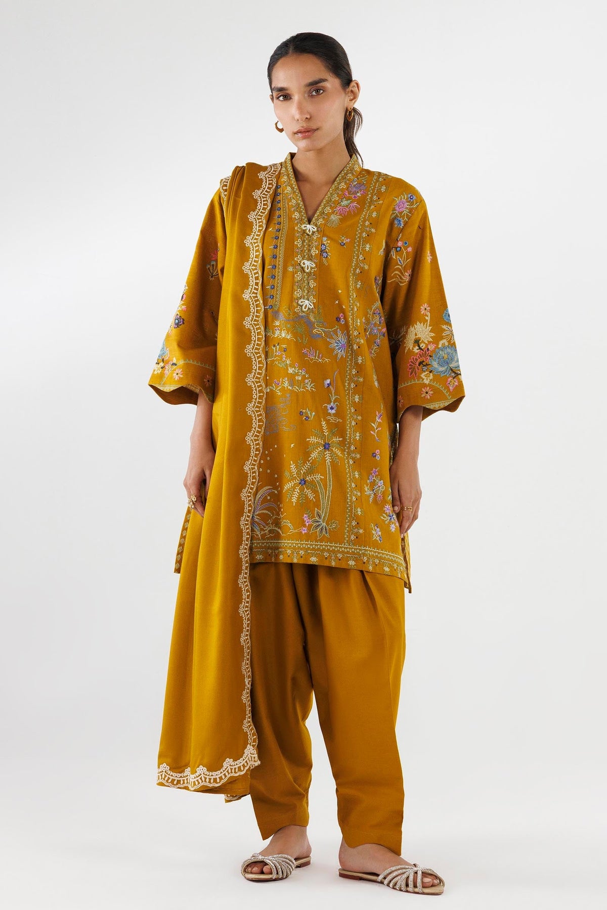 Sana Safinaz | Luxury Pret | Muzlin Khaddar Suit FW25MUZ007BP3