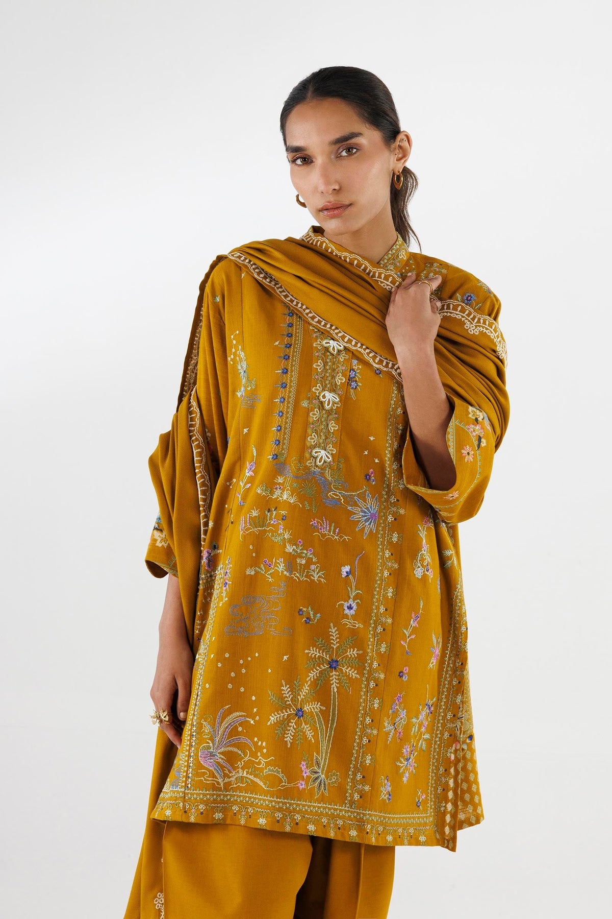 Sana Safinaz | Luxury Pret | Muzlin Khaddar Suit FW25MUZ007BP3