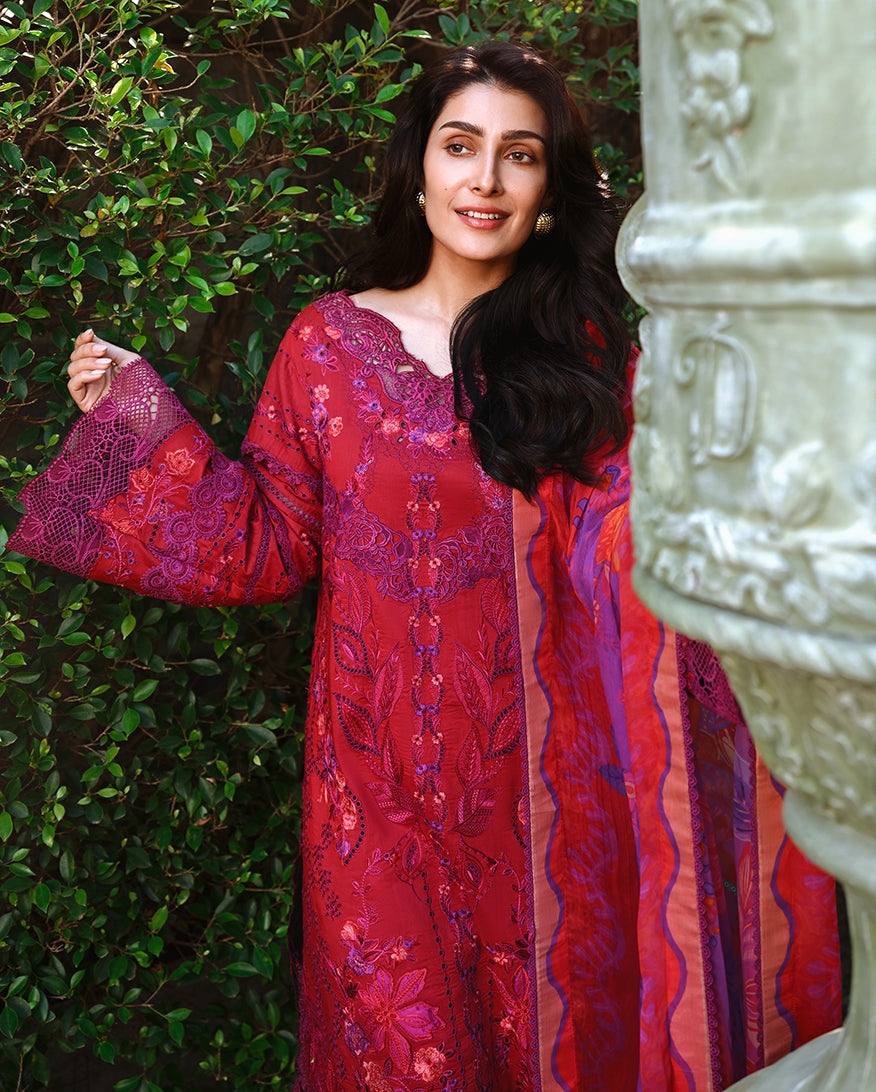 Mushq | Amoi Luxury Lawn | Falling Petals