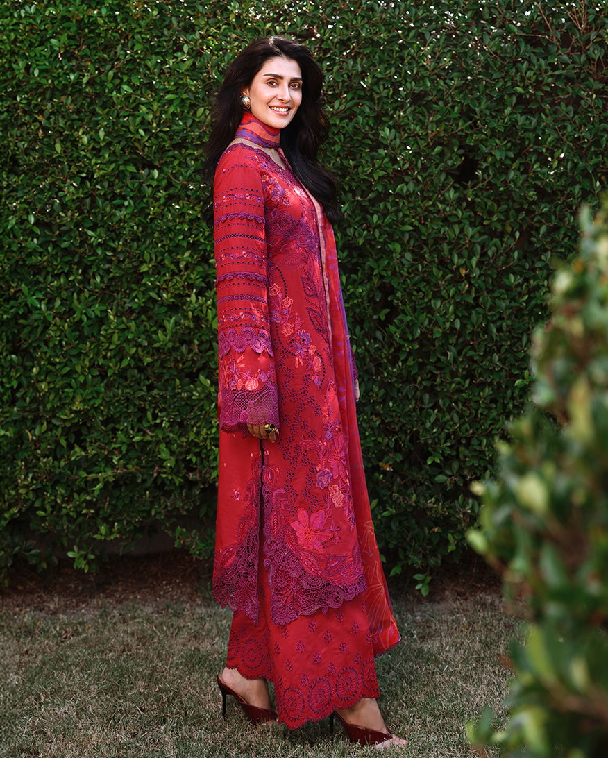 Mushq | Amoi Luxury Lawn | Falling Petals