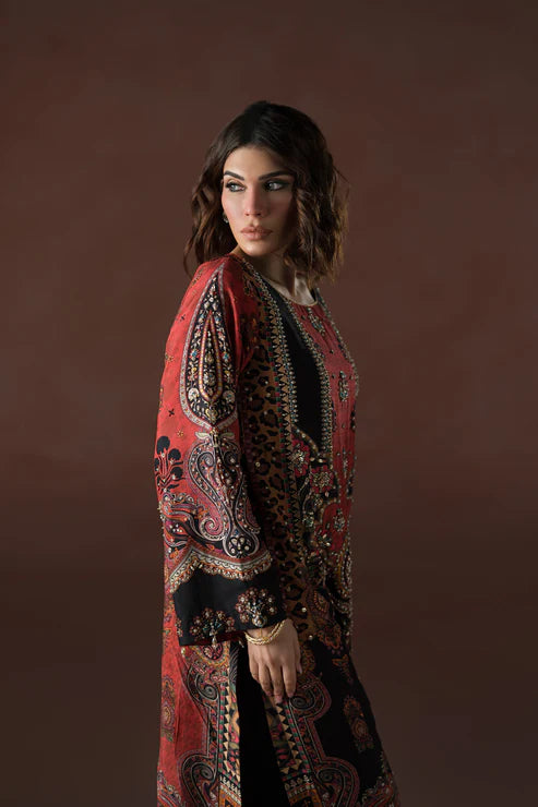 Ammara Khan | Flo 25 | (D-02)