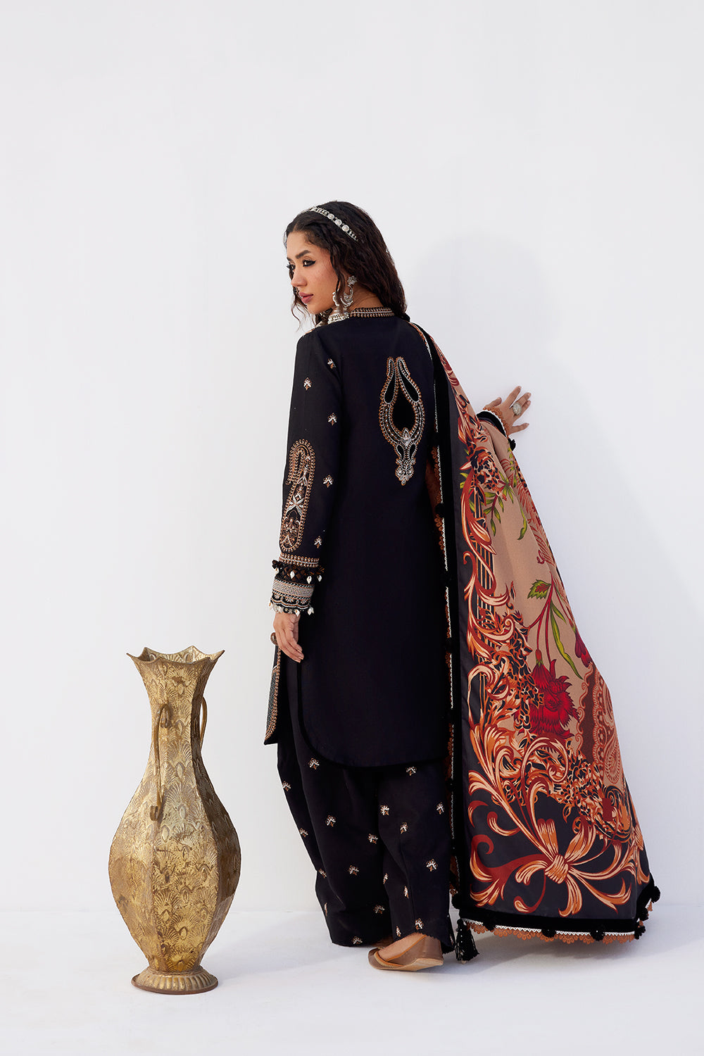 Saira Rizwan | Winter Khaddar 25 | MAHTAAB-SRW25-01