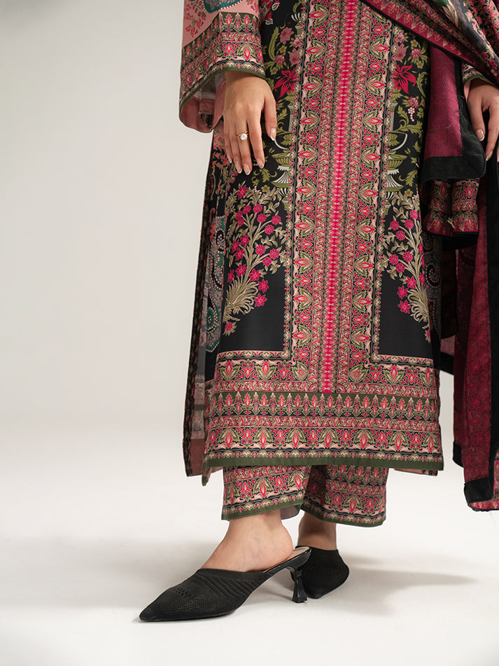 Gulaal | Winter Basics | Irel