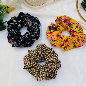 Brown Floral - Printed Scrunchie - 1 piece - Miss Scrunchie
