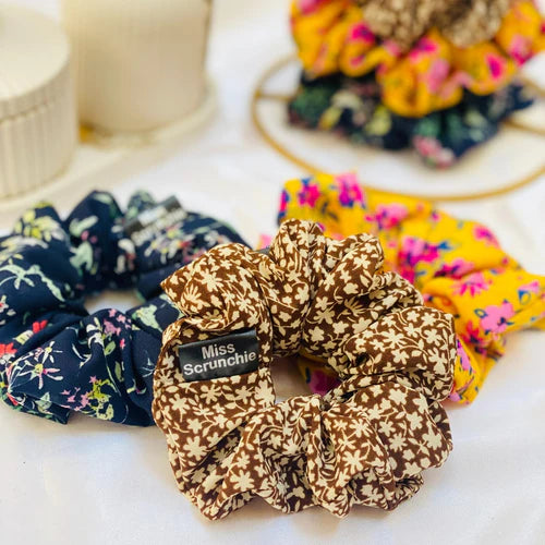 Brown Floral - Printed Scrunchie - 1 piece - Miss Scrunchie