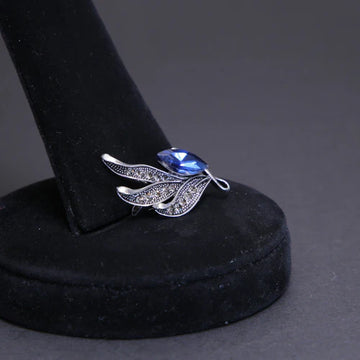 Zaywer| Blue Stone Three leaf Silver Coating Scarf Pin 493 - Zaywer