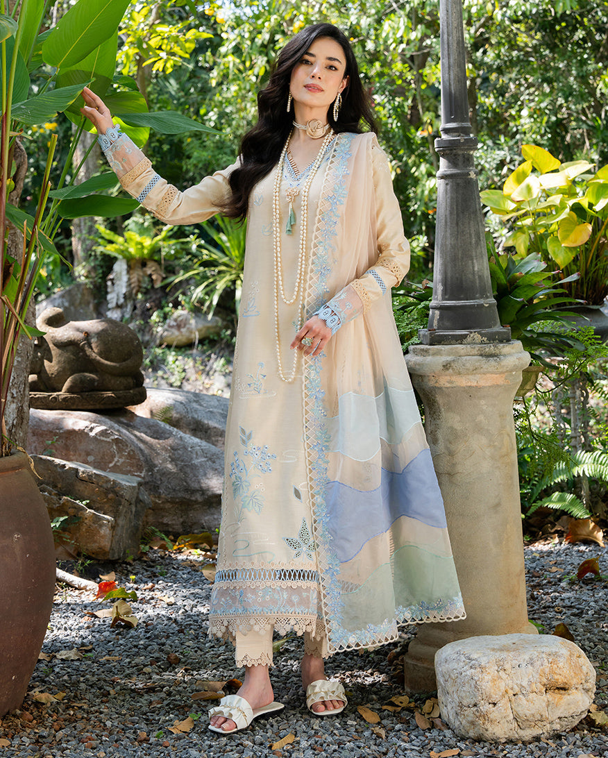 Mushq | La Toscana Casual Pret | Ivory Riviera