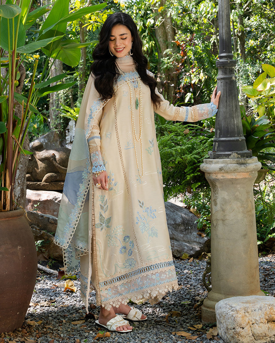 Mushq | La Toscana Casual Pret | Ivory Riviera
