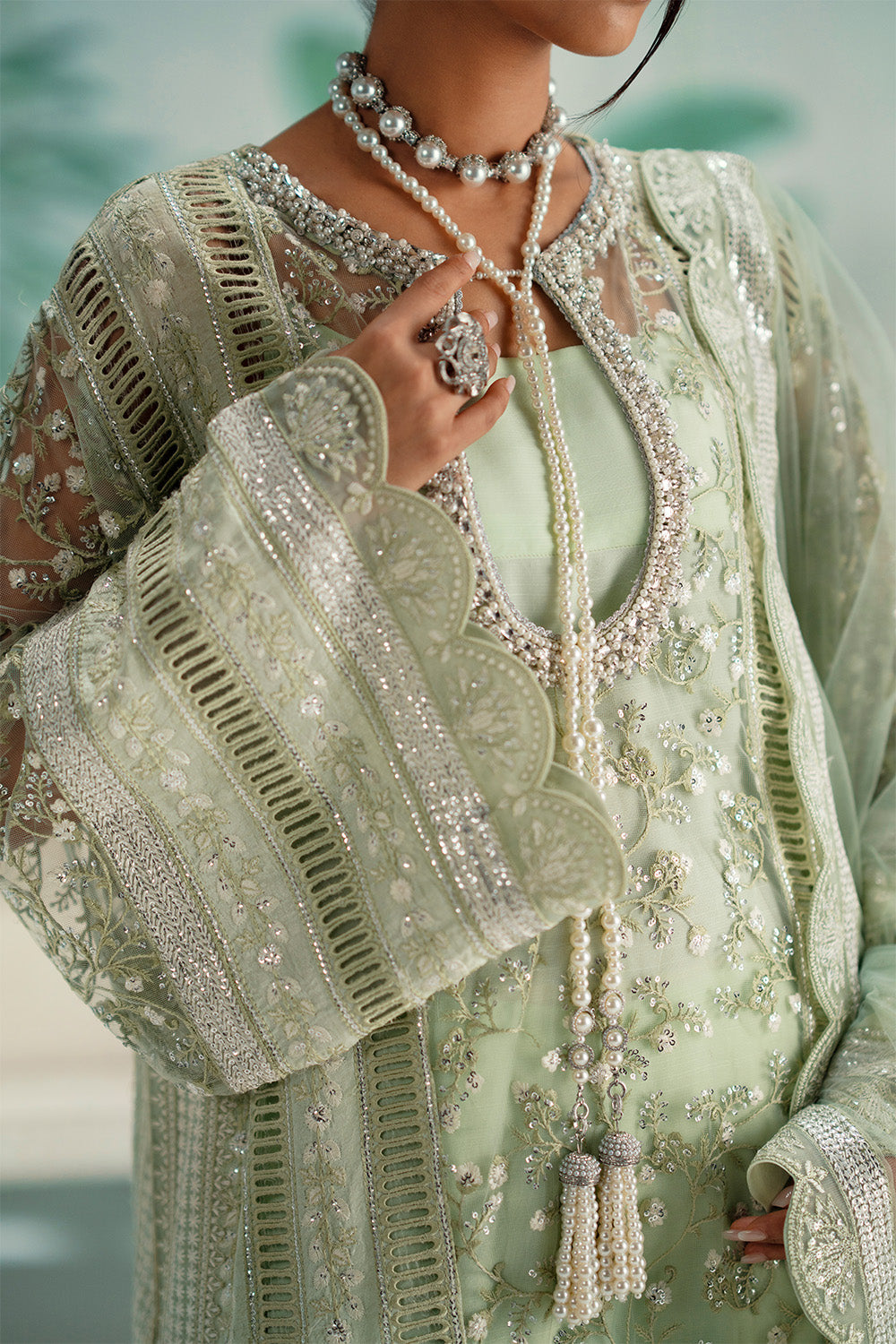Maryum N Maria | Mushal Formals | CAMÉLIA - MSU5544