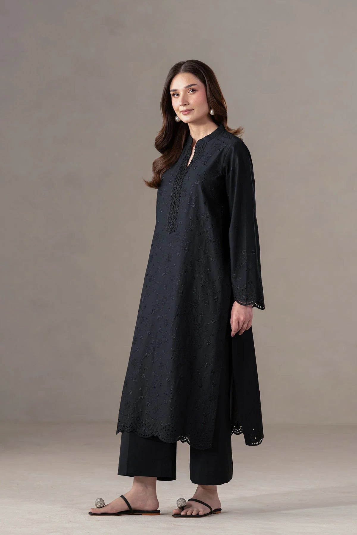 Akbar Aslam | Pret Lawn | Mono
