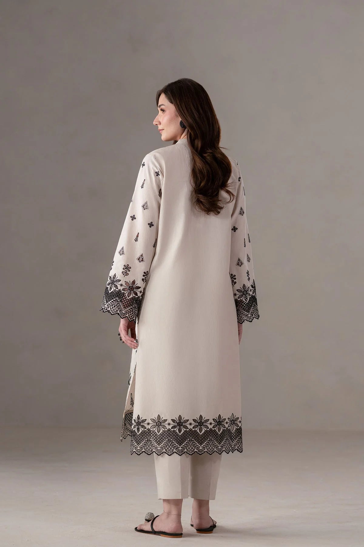 Akbar Aslam | Pret Lawn | Slate