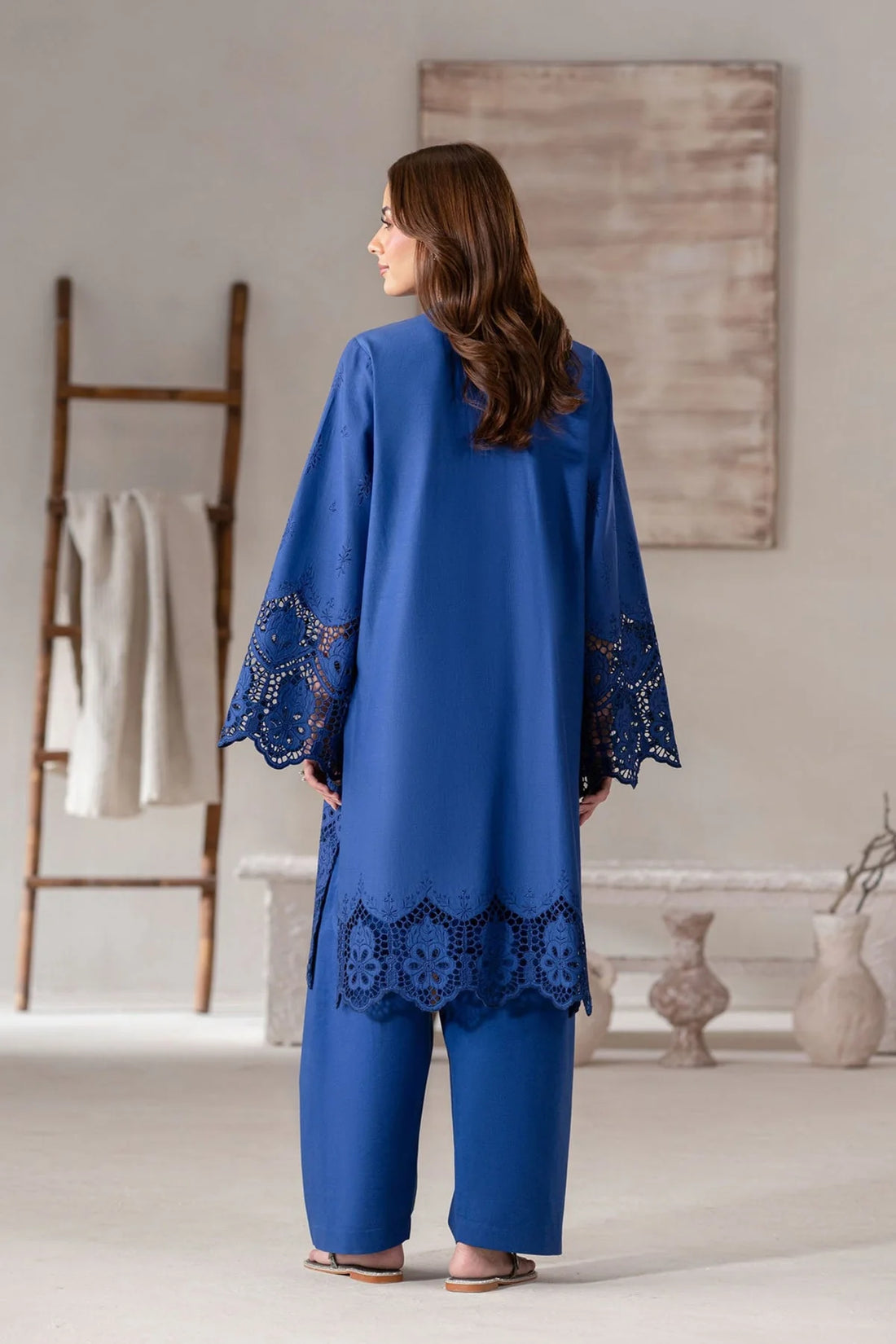 Akbar Aslam | Pret Lawn | Vanta