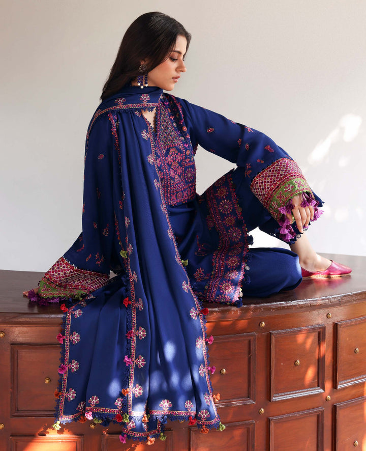 Republic Womenswear | Amaris Luxury Shawl 25 |Maris