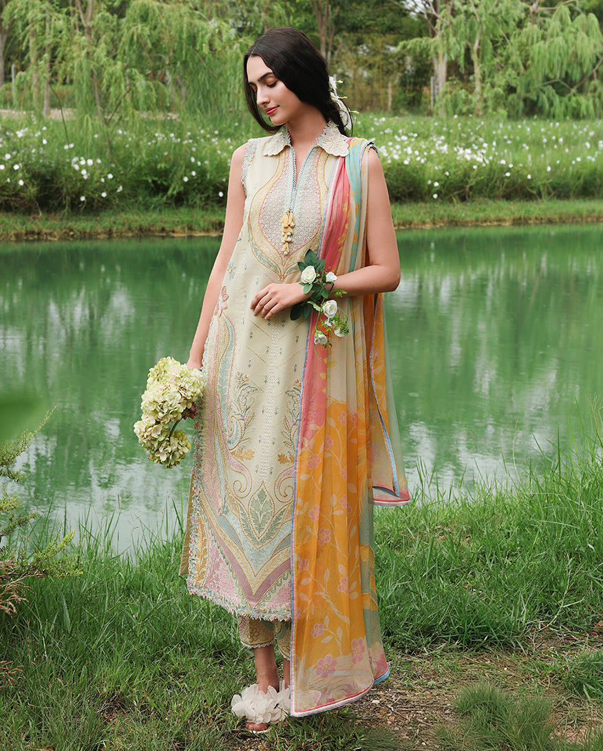Mushq | The Secret Garden Lawn | Nocturne Flora