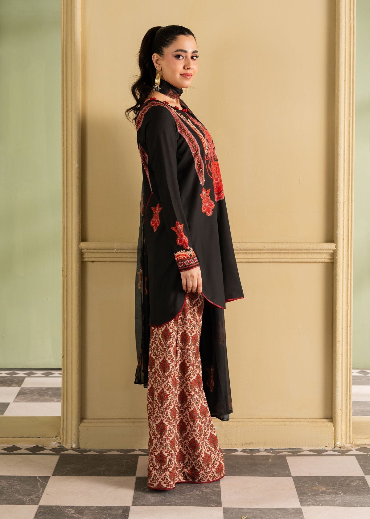 Maria Osama Khan | Retro 26 | Fiora