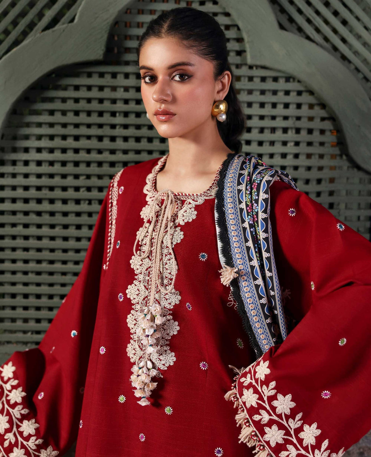 Republic Womenswear | Amaris Luxury Shawl 25 | Orlena
