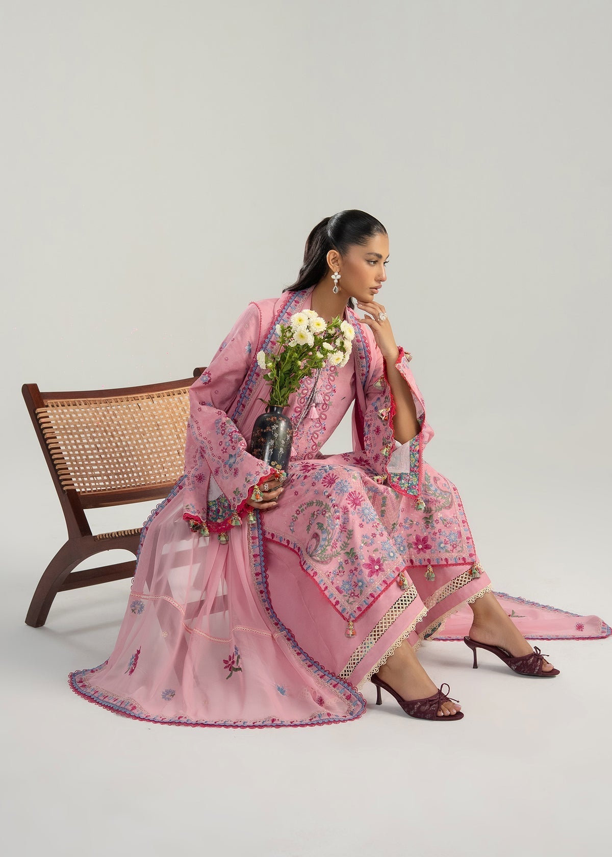 Hussain Rehar | Zan SS26 | Pembe