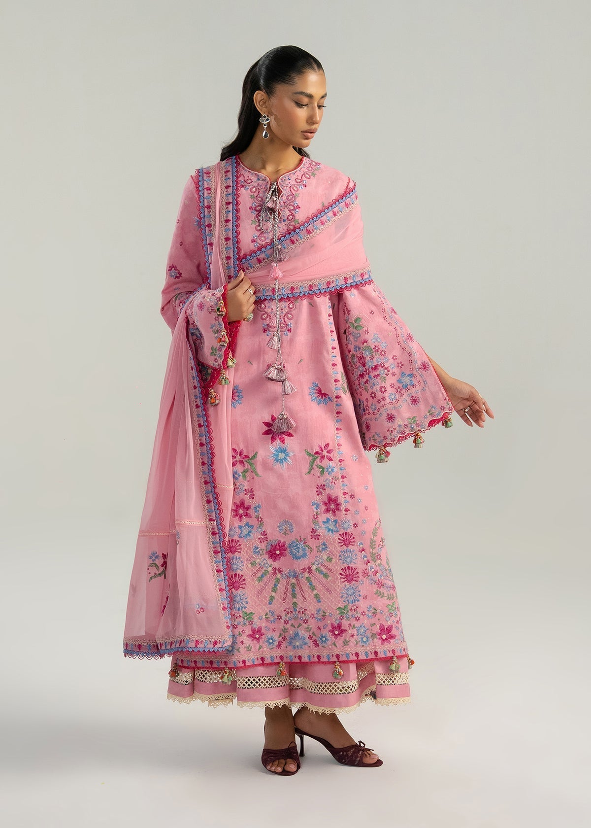 Hussain Rehar | Zan SS26 | Pembe