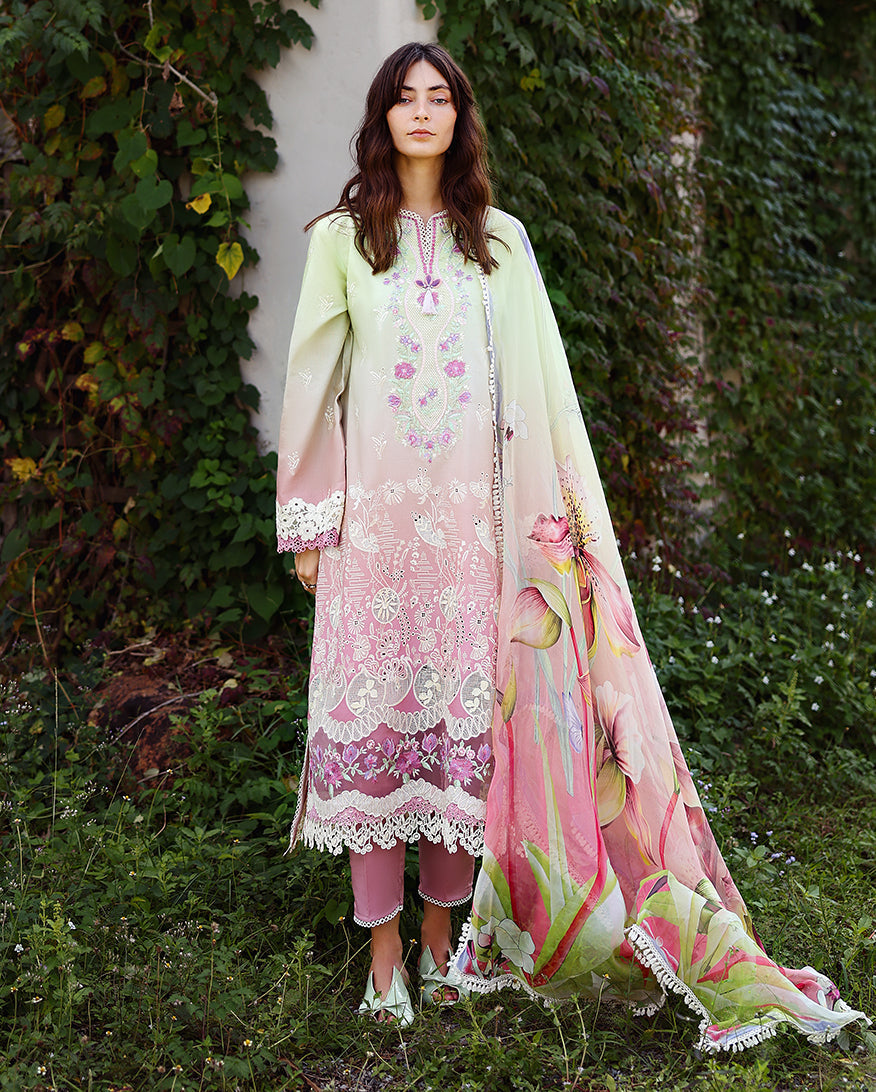 Mushq | Solace Ombre Chikankari | Petal Pull