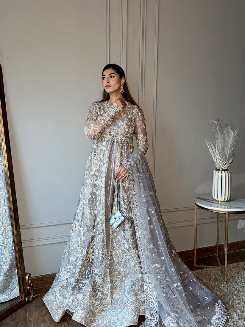 Epoque | Avanti Wedding Formals | NIVARA