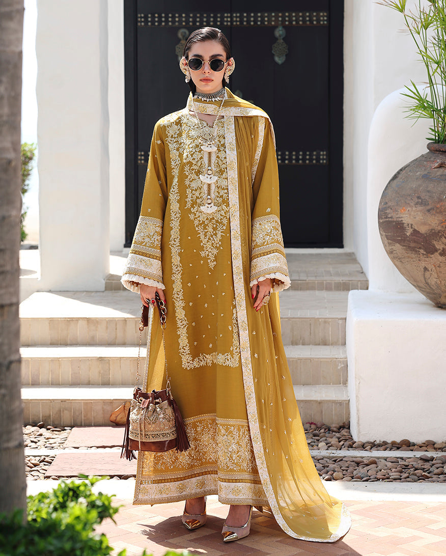 Mushq | Nuvera Rawsilk | Rosalie Crown
