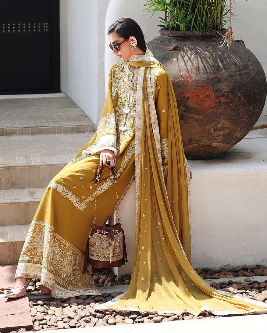 Mushq | Nuvera Rawsilk | Rosalie Crown
