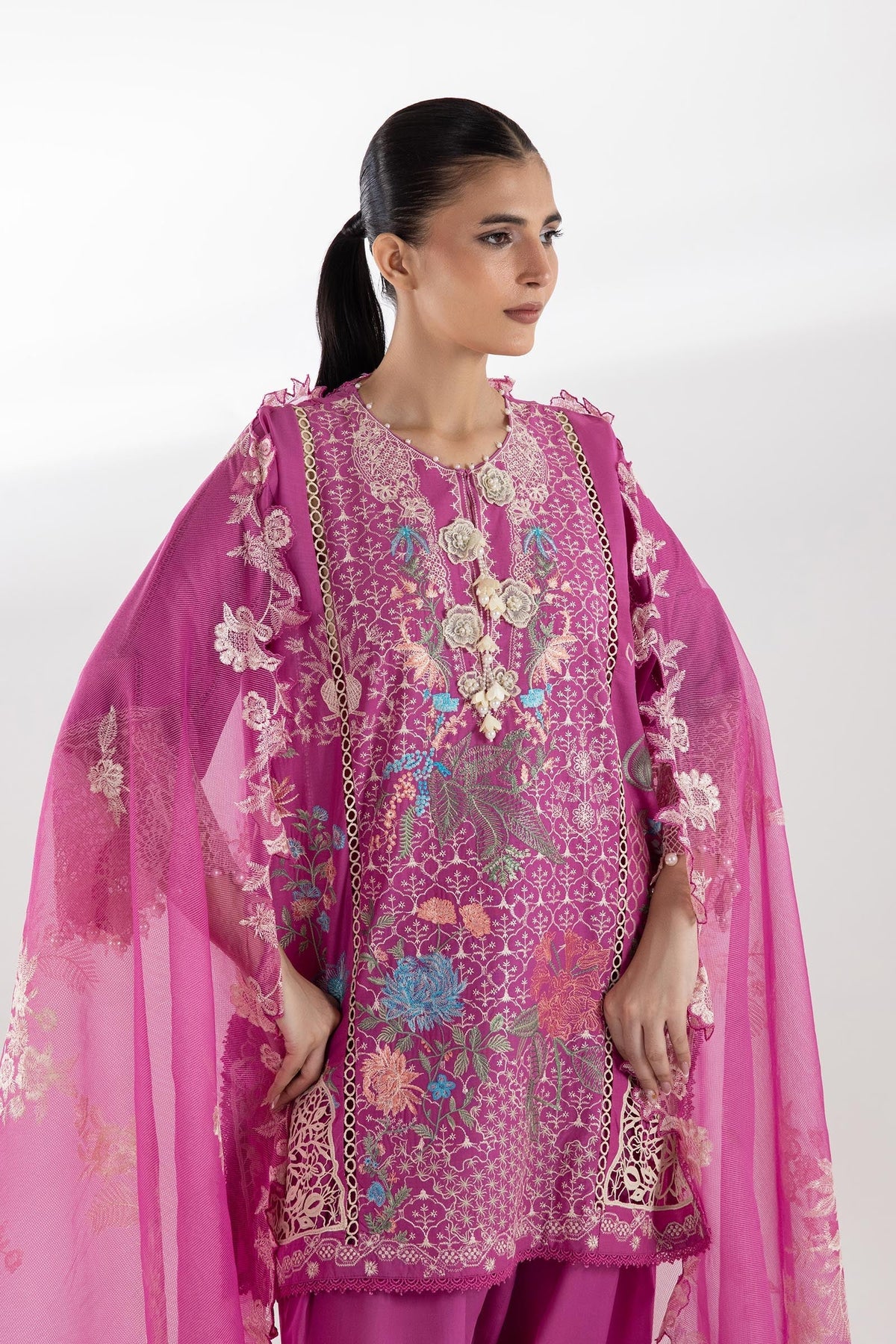 Sana Safinaz | Luxury Pret | Luxury Lawn Suit SC26LUX105AP3