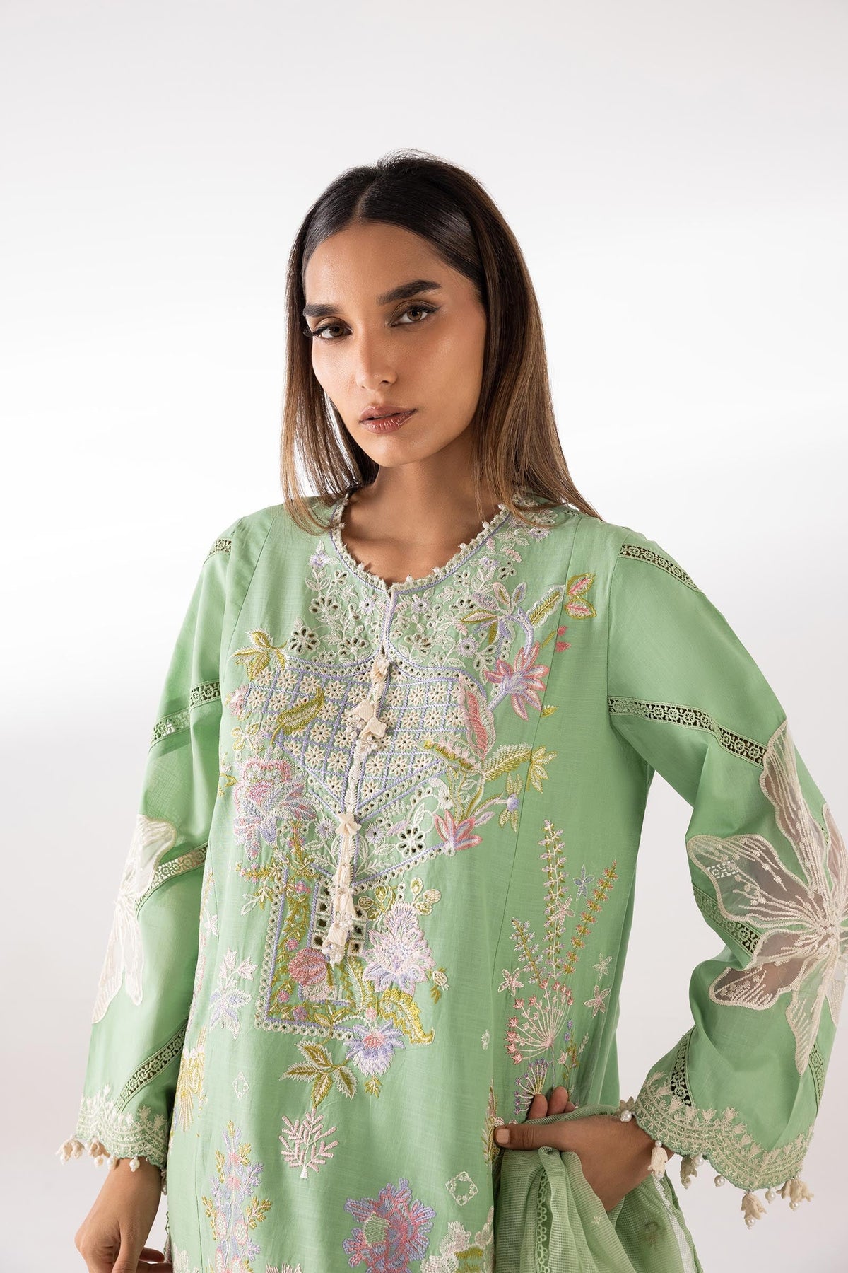 Sana Safinaz | Luxury Pret | Luxury Lawn Suit SC26LUX108AP3