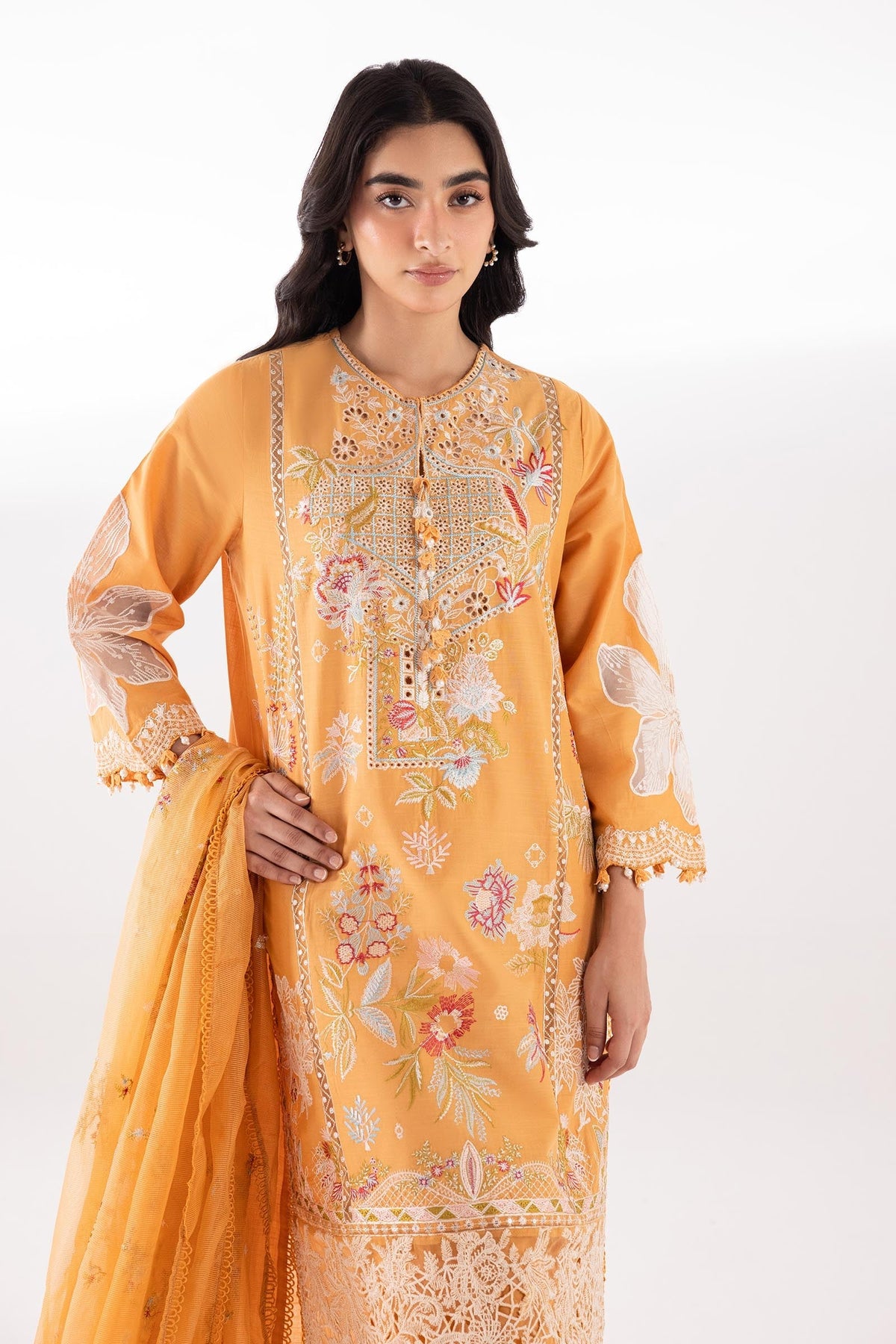 Sana Safinaz | Luxury Pret | Luxury Lawn Suit SC26LUX108BP3